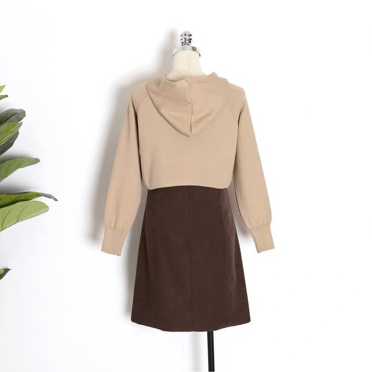 Set váy da lộn phối len có mũ dáng Croptop