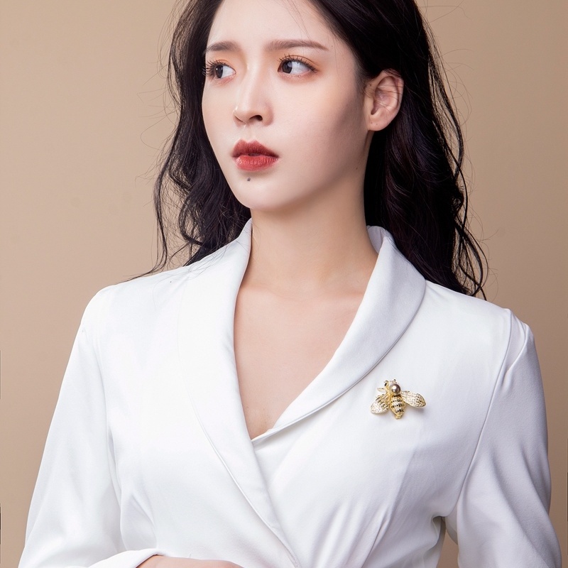 Ghim Cài Áo Hình Côn Trùng Đính Đá Pha Lê Thanh Lịch