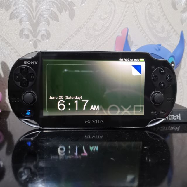 Máy PS Vita 1000 Game FIFA 20 TIẾNG ANH CÓ SẴN , có trầy xước , đã qua sử dụng