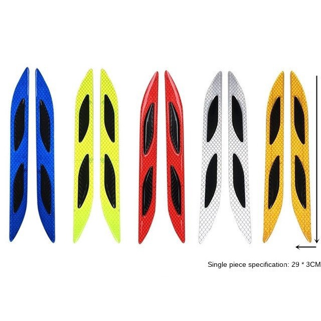 Set 6 miếng dán sợi carbon phản quang chống va chạm cho xe hơi