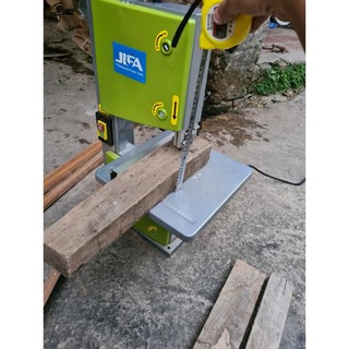 Máy cưa lọng bàn
