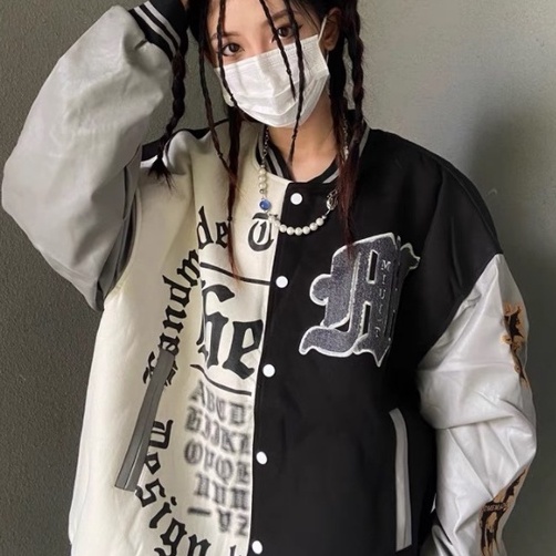 Áo Khoác Bóng Chày Dáng Rộng Có Thêu Chữ Phong Cách Châu Âu áo khoác hai màu đen trắng