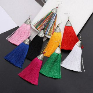 Khuyên tai tua rua cổ điển