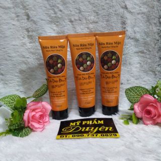 Sữa rửa mặt ngừa mụn thần dược đông y Nguyễn Dương