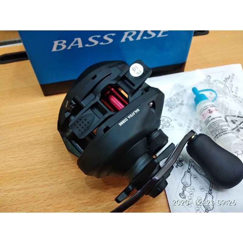 Máy Câu Cá Shimano Bass Rise - Máy Ngang - Tay Phải