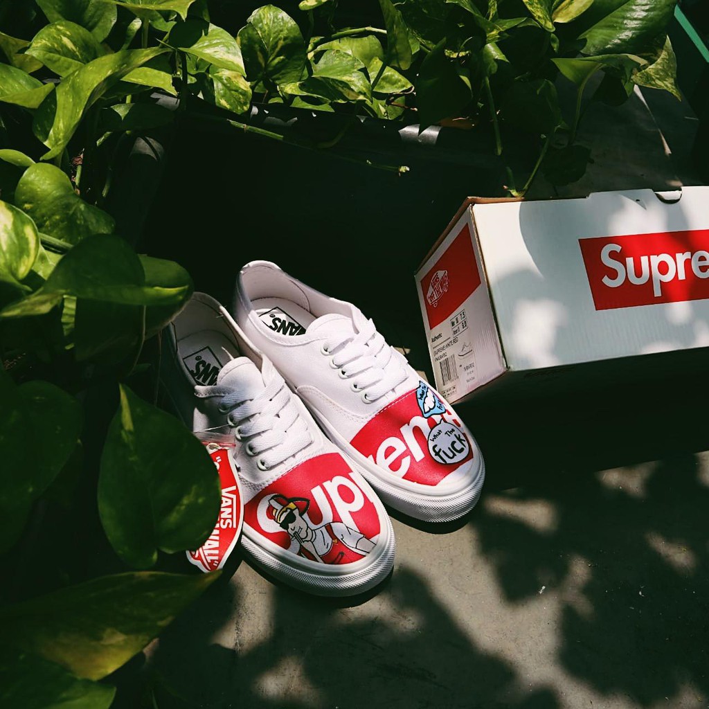 Giày Thể Thao Vans X Supreme Màu Trắng Đỏ Cá Tính