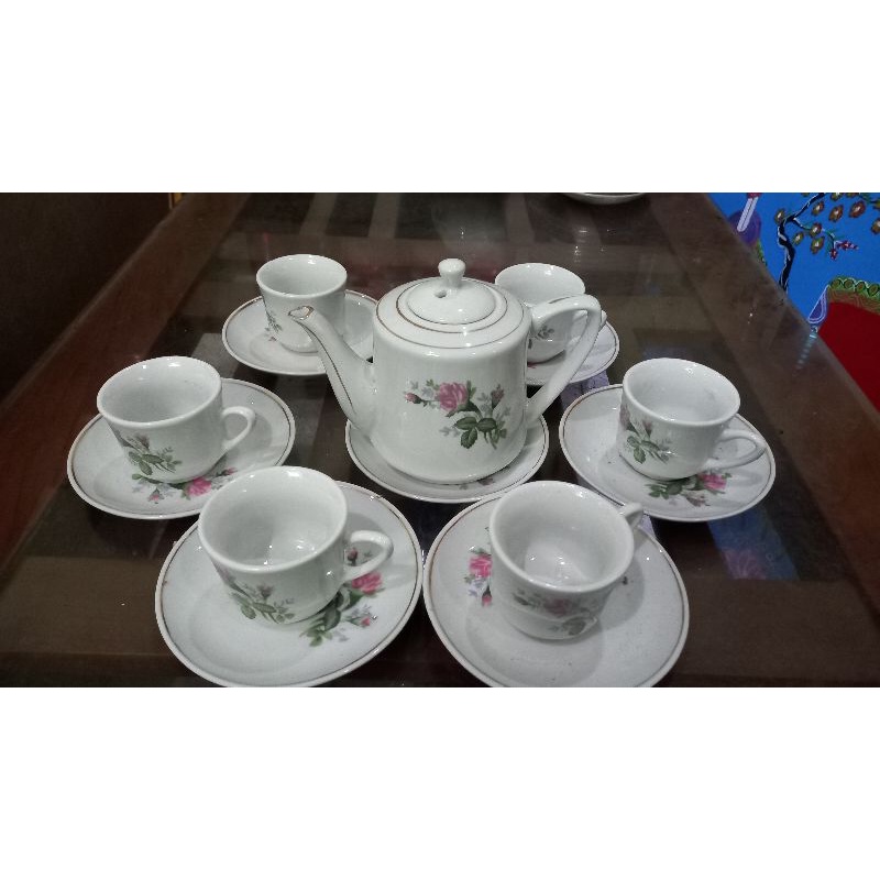 Ấm chén hoa hồng có quai Hải Dương, ấm chén pha trà Hải Dương xưa tồn kho