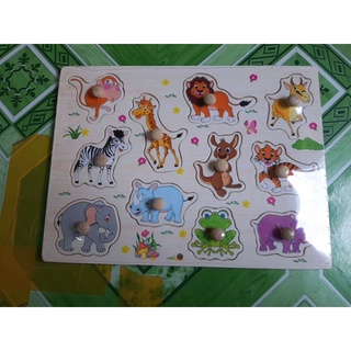 Bảng núm gỗ xếp hình