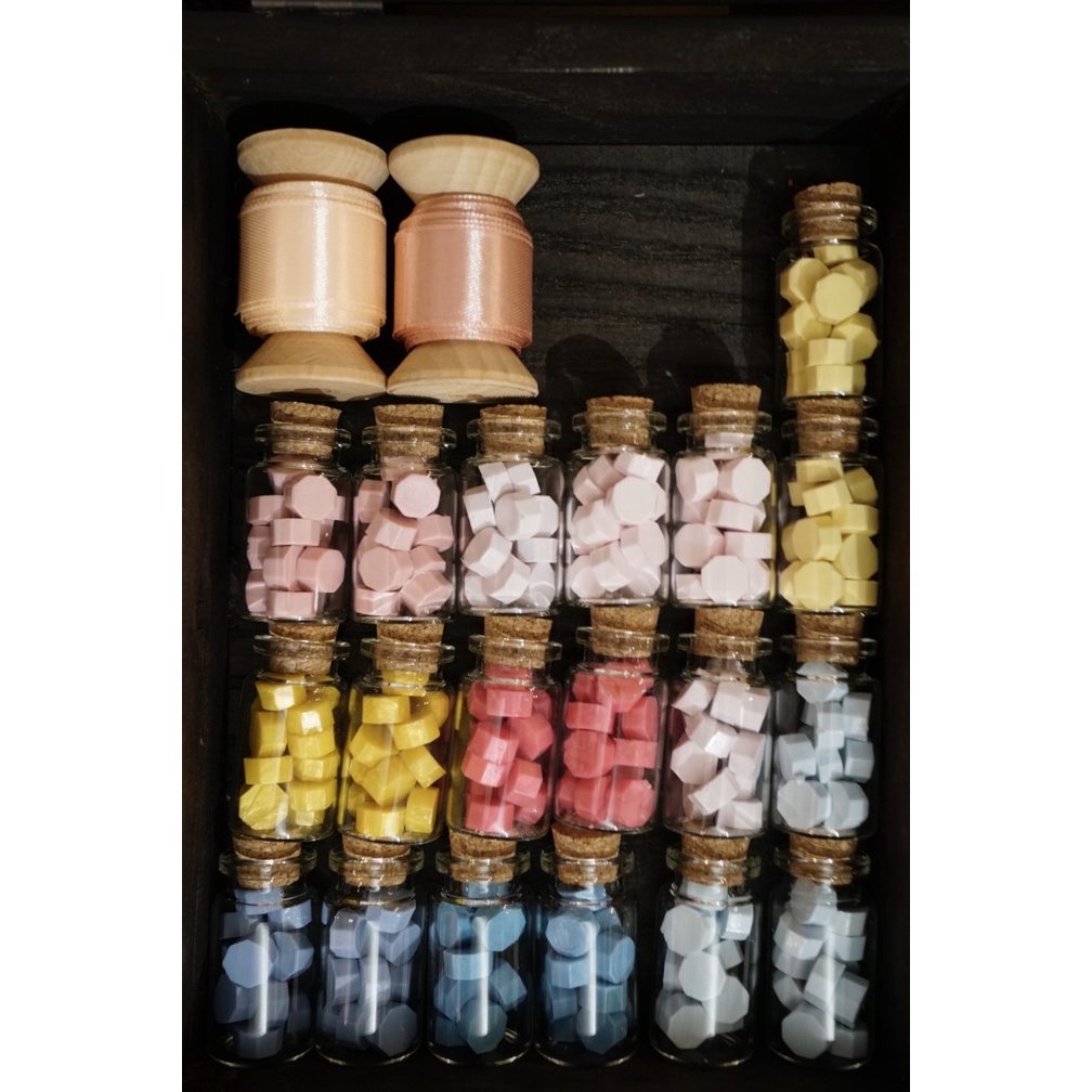 Sáp con dấu niêm phong - dạng viên và hũ thủy tinh