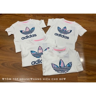 Tshirt adidas 3 lá màu dễ thương vô cùng, bé mặc cùng short- legging hay chân váy xoè đều xinh lắm