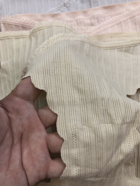 Quần Lót Bầu Cạp Chéo Cotton Tăm Không Viền Co Giãn