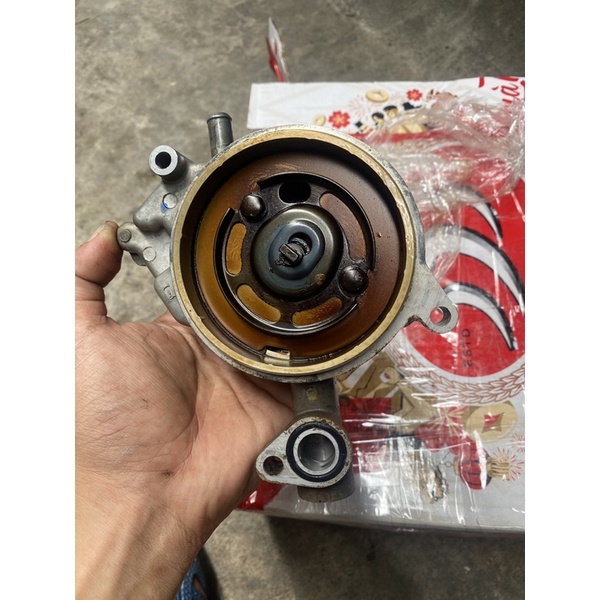 Bơm nước zin ex 135