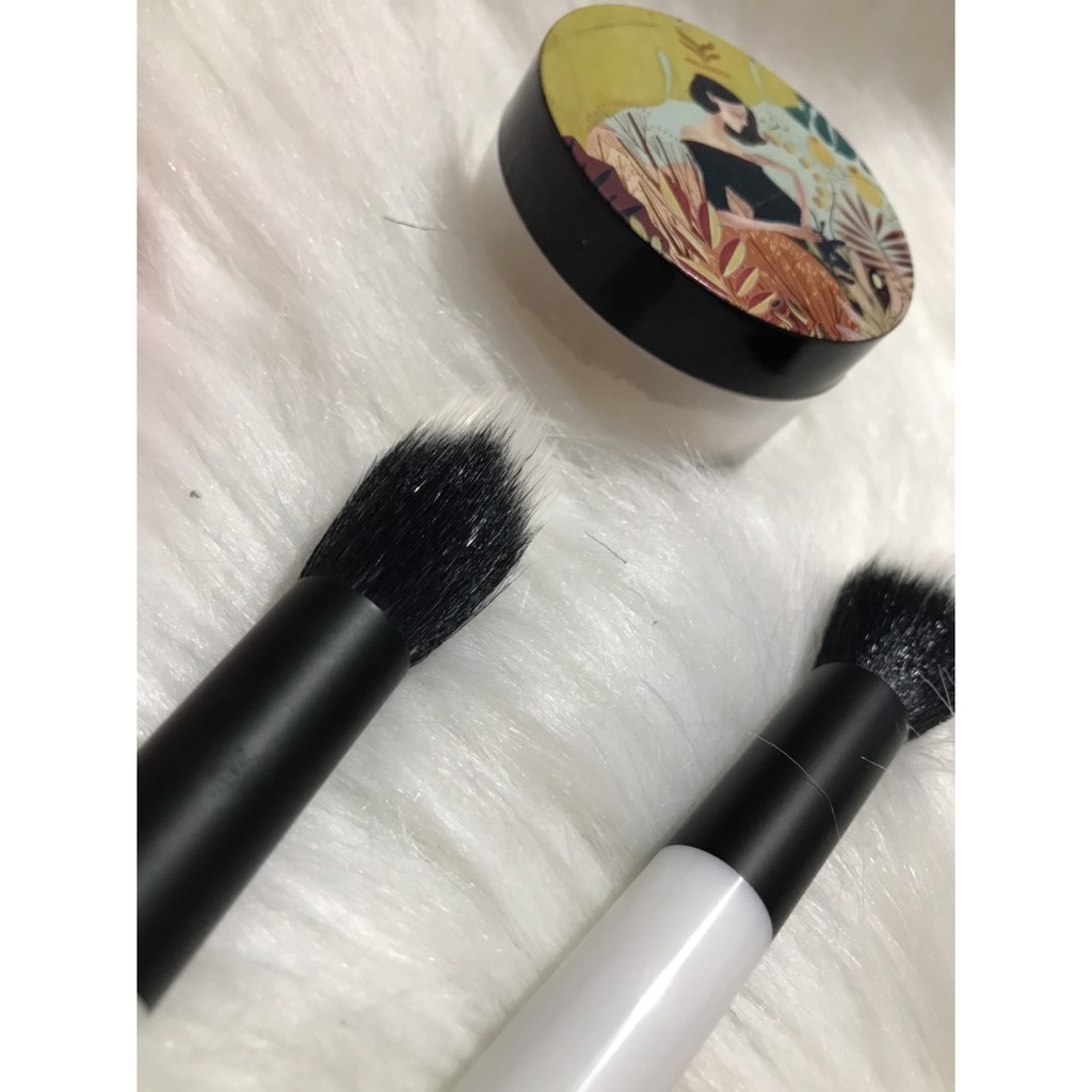 Cọ Trang Điểm Nền Sonia Kashuk (Trắng)