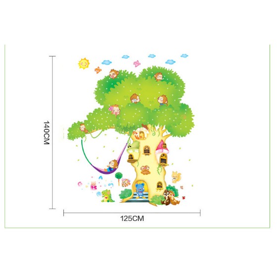 Decal trang trí hình thân cây có thú