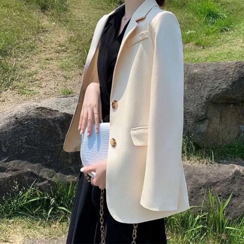 Áo vét nữ blazer phong cách Hàn Quốc đứng form có đệm vai, áo 2 lớp, chất polyester(sẵn đen S-M-XL-2XL, sẵn be M-L-XL) | BigBuy360 - bigbuy360.vn