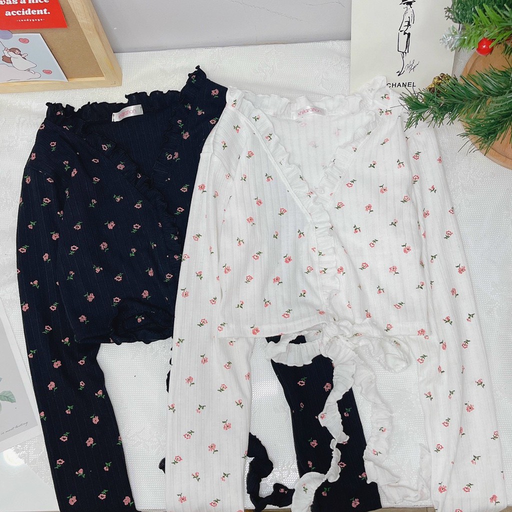 Áo kiểu croptop tay dài viền bèo hoa cực xinh , chất thun bozip mềm mịn ( ảnh thật )