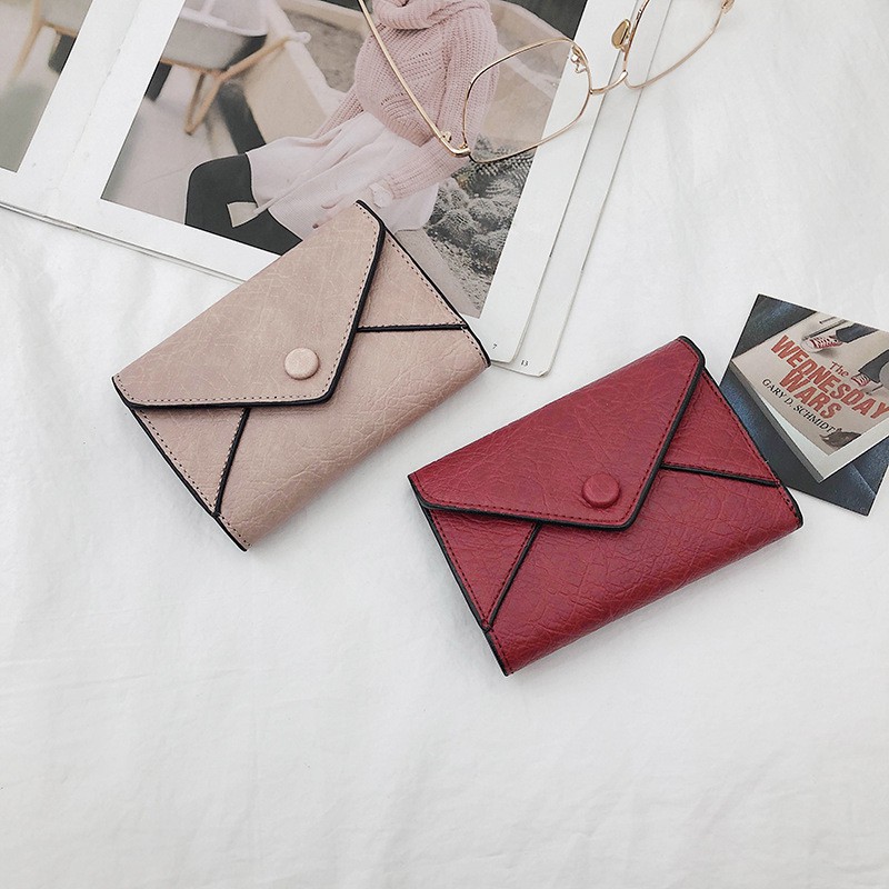 Ví da gập ngắn Letter viền chỉ VM05