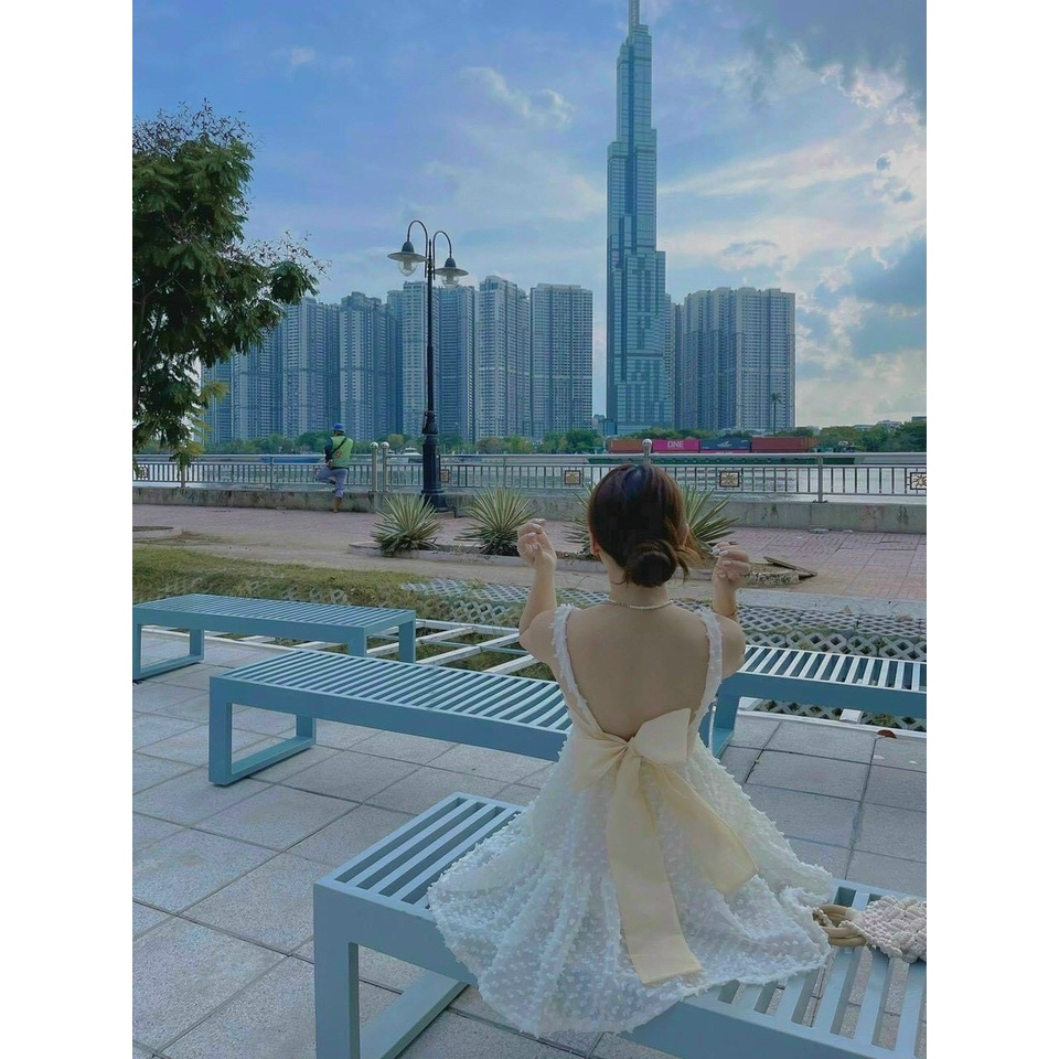 Đầm xòe hai dây nơ lưng có mút xinh xắn