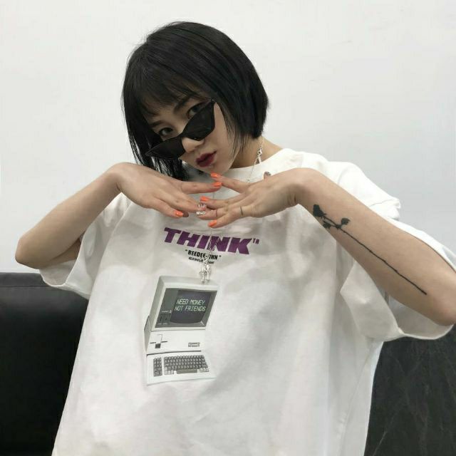 Phía sau Áo thun tay lỡ Unisex Think