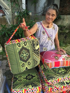 ĐỆM NGỒI THỔ CẨM BÔNG GẠO
