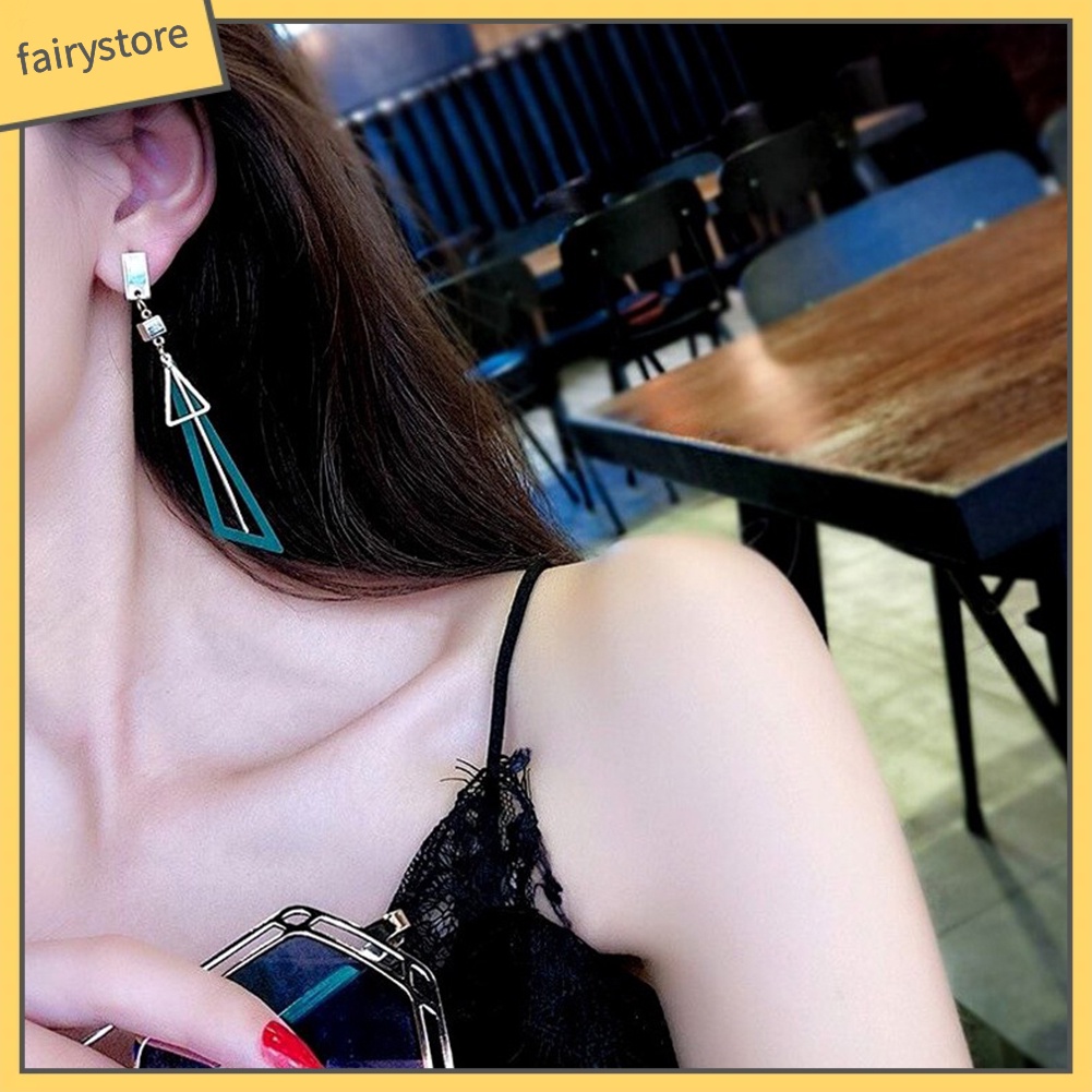 Bông tai dáng dài mặt hình tam giác cho nữ