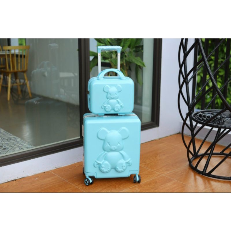 Vali bearbrickSize 18cm kèm cốp Bộ vali khóa sập, cốp cũng có khóa mã số