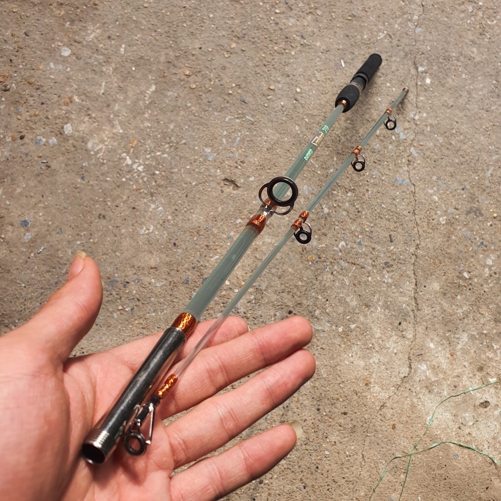 Cần câu 2 khúc đặc trong siêu tải 2,4m 2,1m ,1,8m .1,65m sản phẩm tốt 68