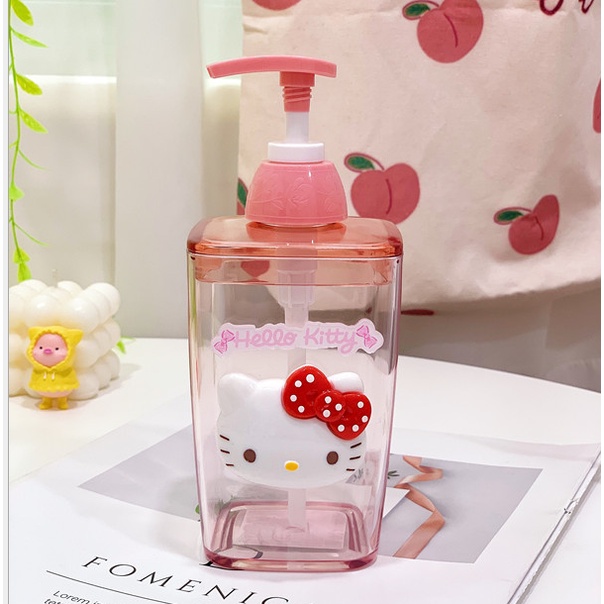 Bình Đựng Dầu Gội / Sữa Tắm Dạng Nhấn Trong Suốt Hình Hello Kitty 420ml