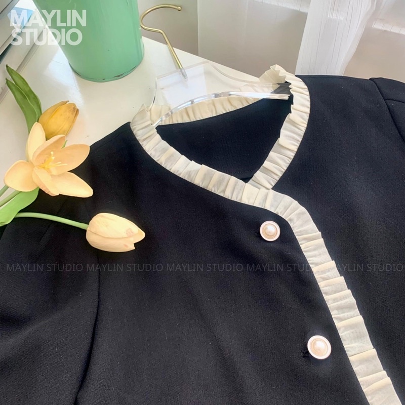 Áo sơ mi đen viền bèo Maylin