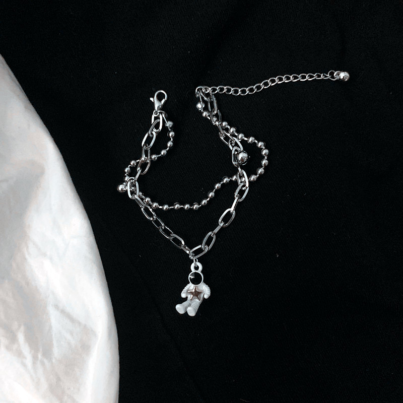 [Mã FAMAYFA giảm 10K đơn 50K] Vòng Tay Kim Loại Mặt Hình Phi Hành Gia Thời Trang Hàn Quốc | BigBuy360 - bigbuy360.vn