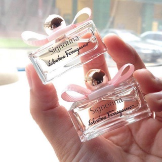 Nước hoa Signorina mini 5ml