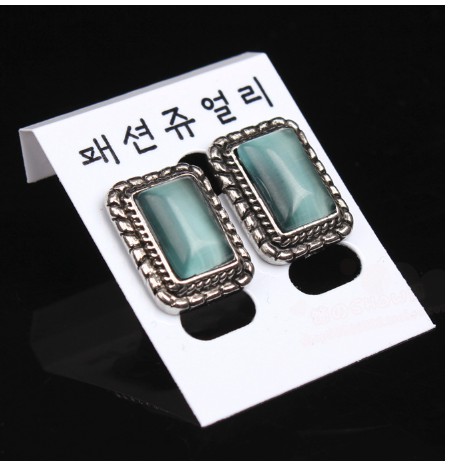 BP-Gói 100 tag bông tai nhựa