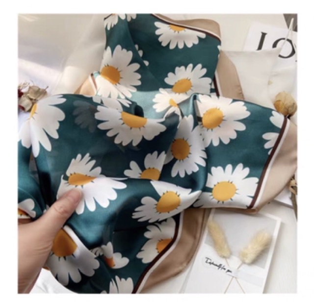 Khăn turban vuông lụa hoa cúc 70cm - Maben