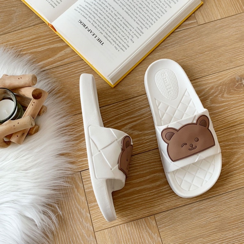 Dép gấu dễ thương đi trong nhà