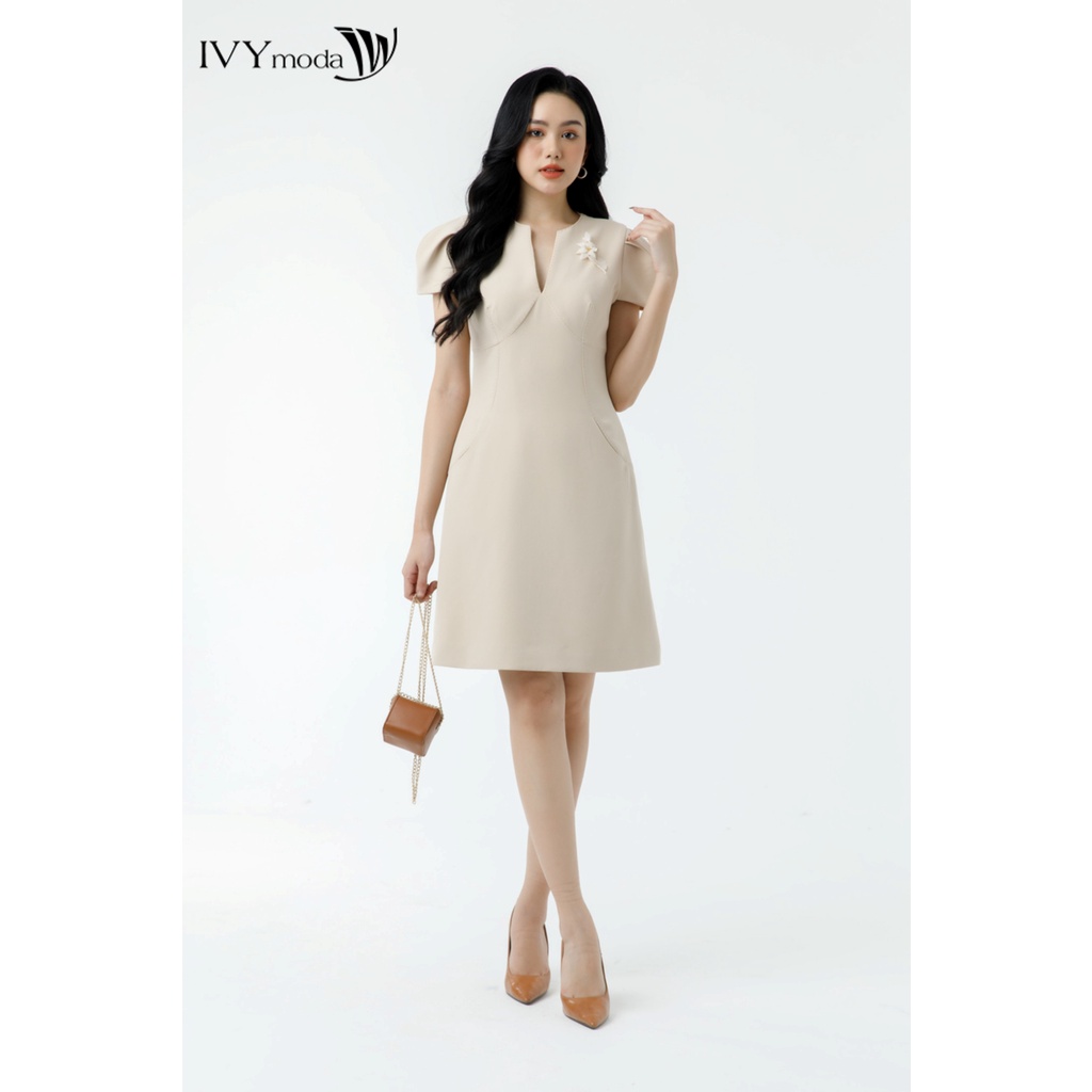 Đầm cổ V đính hoa IVY moda MS 48M7256