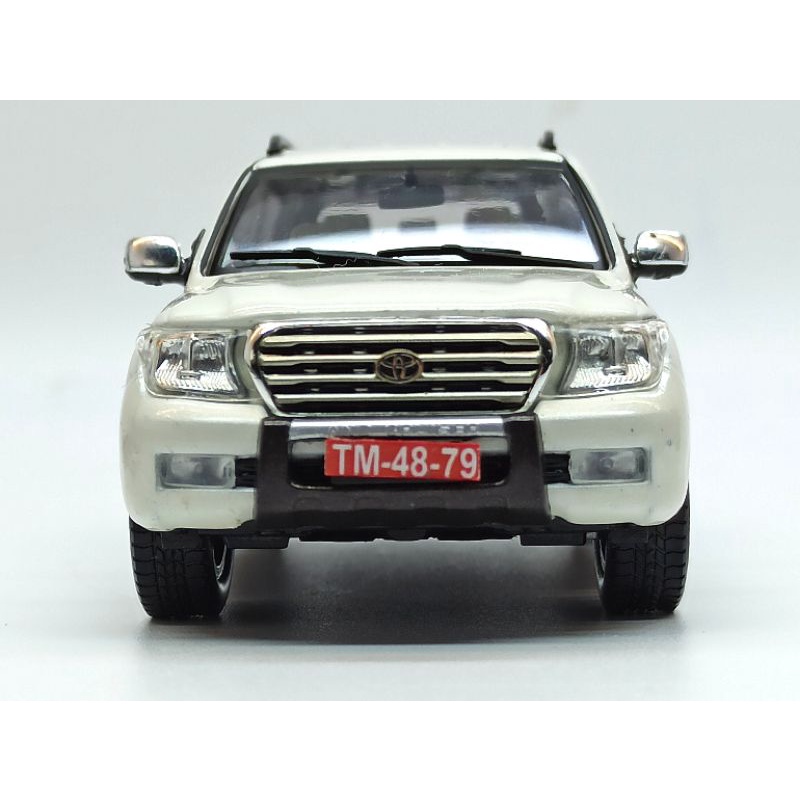 Mô hình xe Toyota Land Cruiser 200 VXR V8 2010