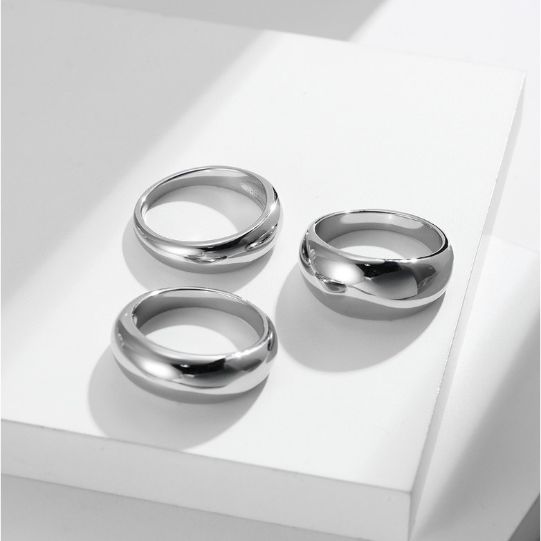 Nhẫn Nữ Mặt Vòng Cung Titan Ko Đen TT 2907