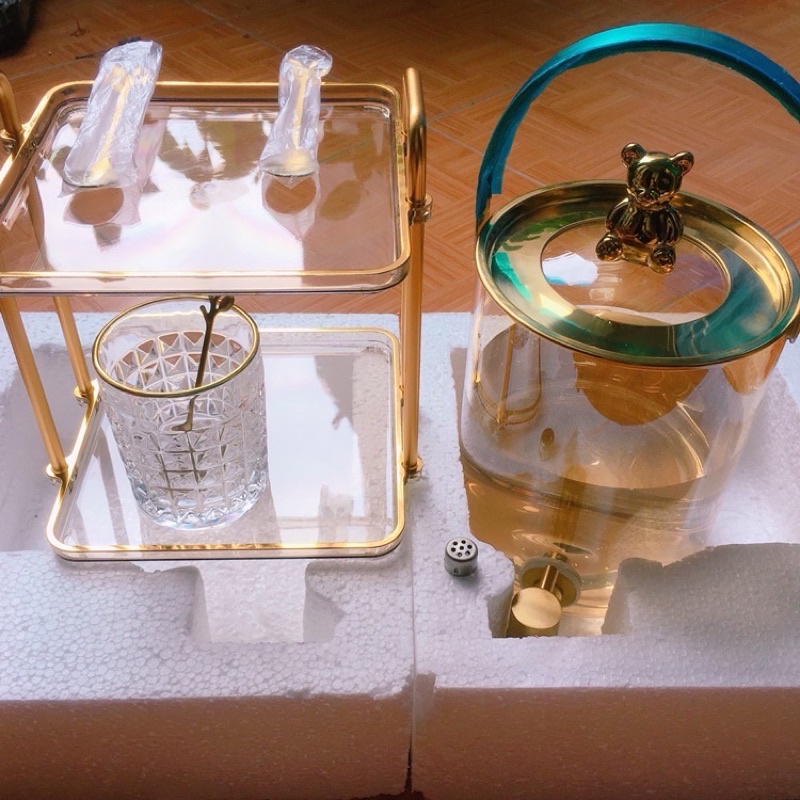 Bình Nước Thuỷ Tinh Borosilicate Hình Gấu Kèm Giá Đỡ Mạ Vàng