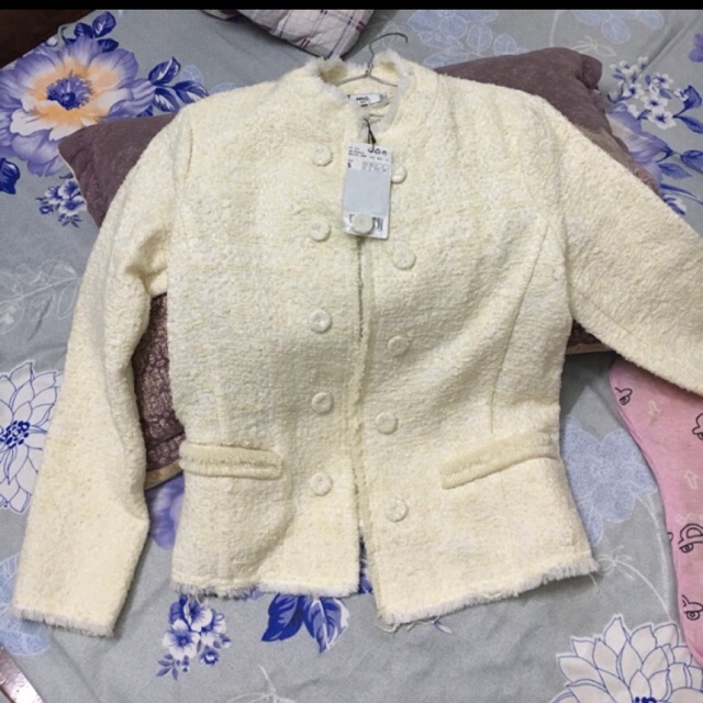 Áo khoác mỏng mango