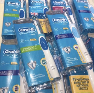 Bàn chải điện Oral B Vitality Plus