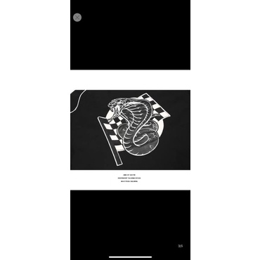 Áo khoác gió viền vai trắng họa tiết