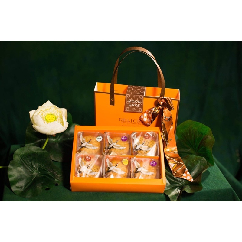 set 10 bộ túi hộp bánh 75g kèm khăn trang trí