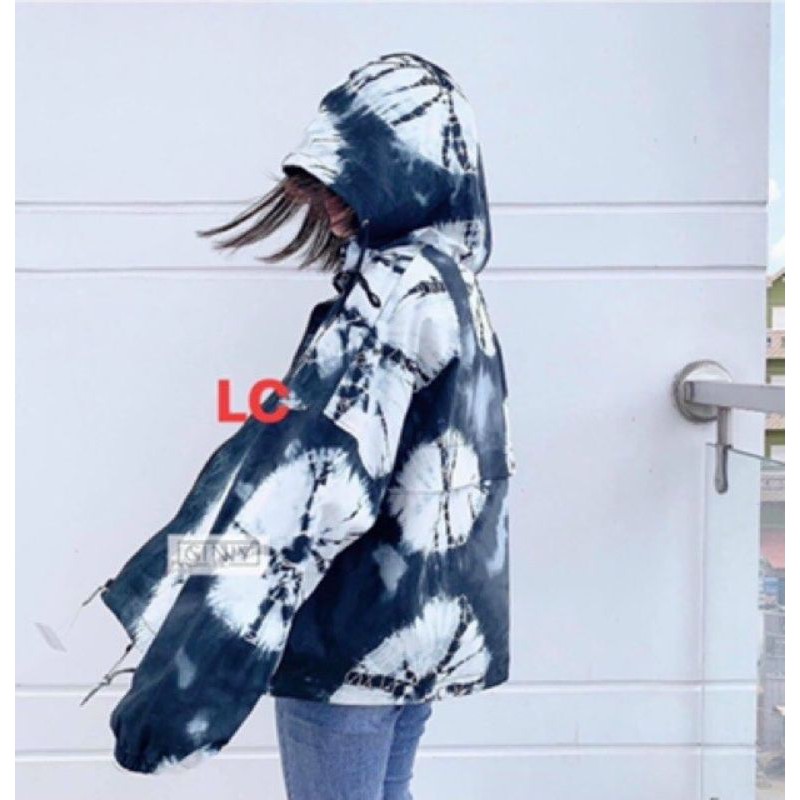 Áo khoát dù loang màu cực xinh