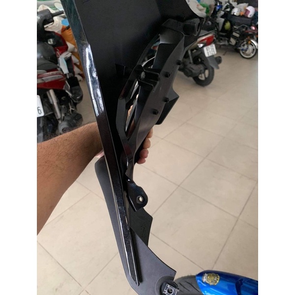 Chắn bùn LC135 V6-V7