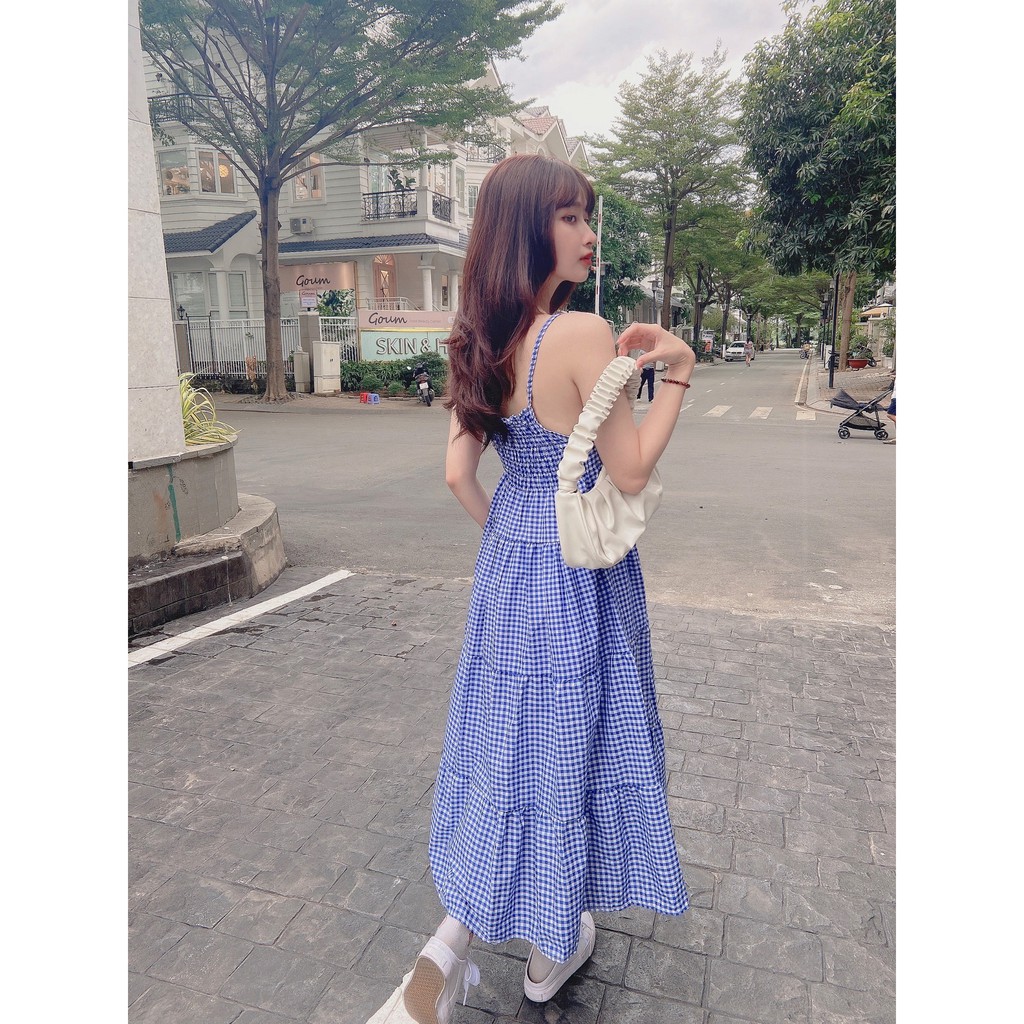 Váy hai dây kẻ caro xanh freesize - Váy đầm nữ freesize kẻ caro xanh hỏ tren phom rộng dáng suông C189