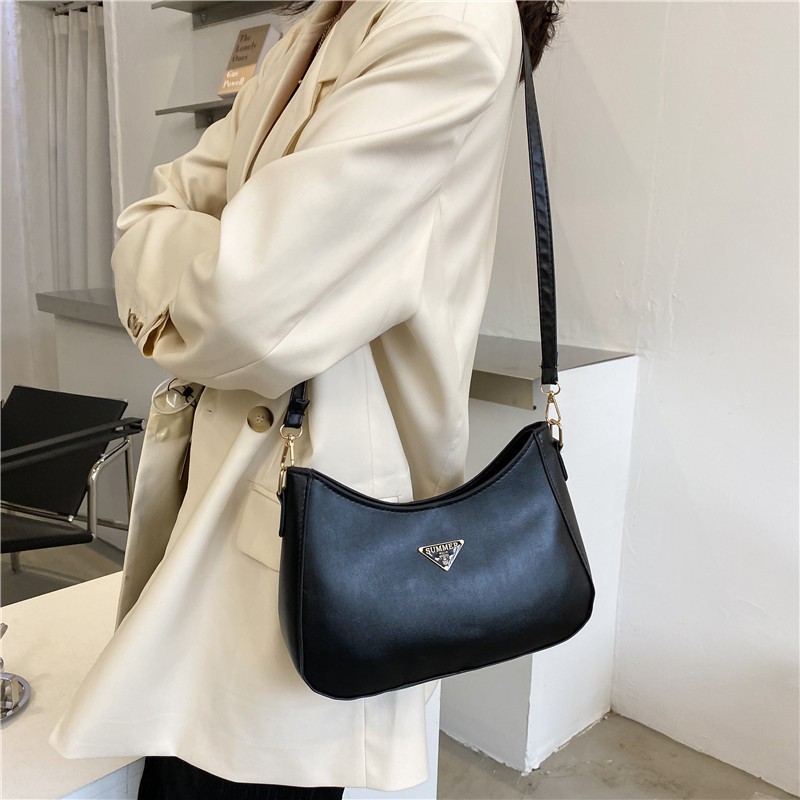 2021 summer new shoulder bag ladies bag fashion simple texture small square bag under the arm net red popular handbag