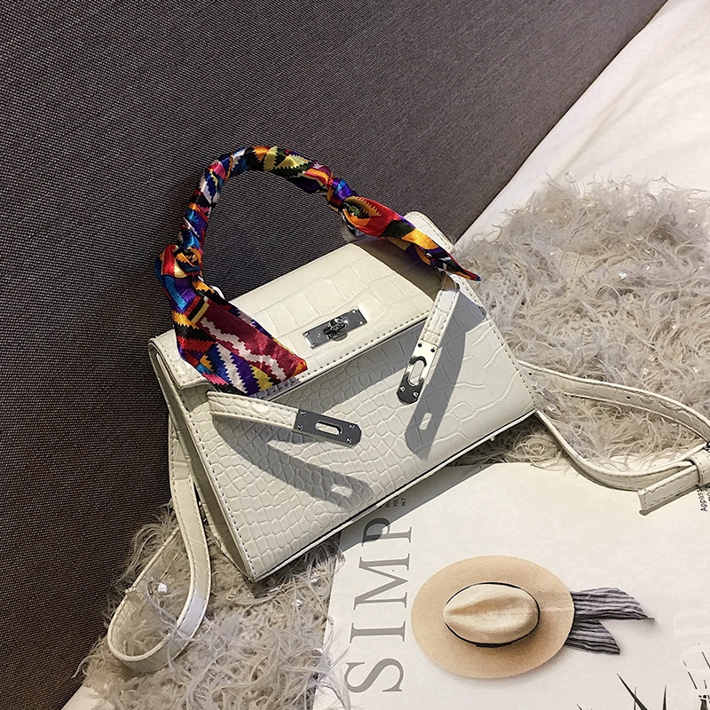 Túi Đeo Vai Kelly Dây Xích Thời Trang