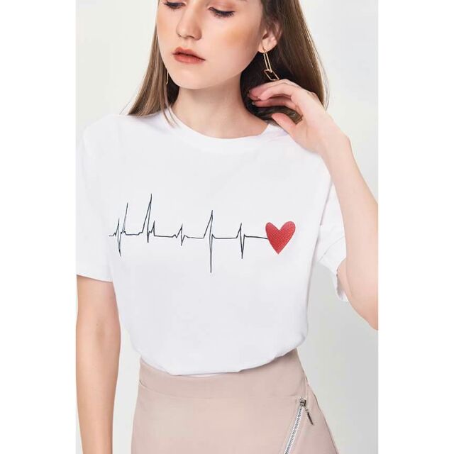 Áo thun thêu nhịp tim 2 màu
