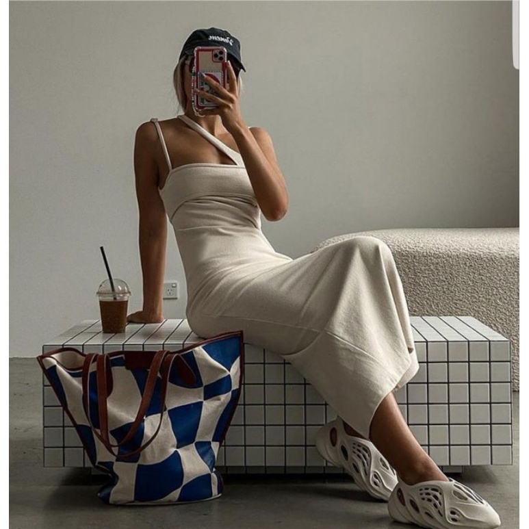 ĐẦM CUT-OUT TRẮNG TÔN BODY TIỆC QUYẾN RŨ