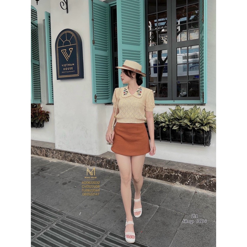 Áo len trám cổ thêu hoa vintage